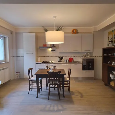 Pianadinavellihouse 아파트 *