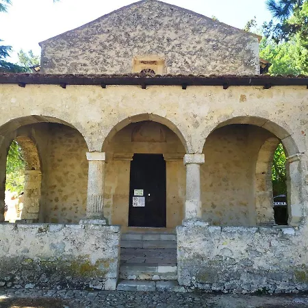 Pianadinavellihouse *